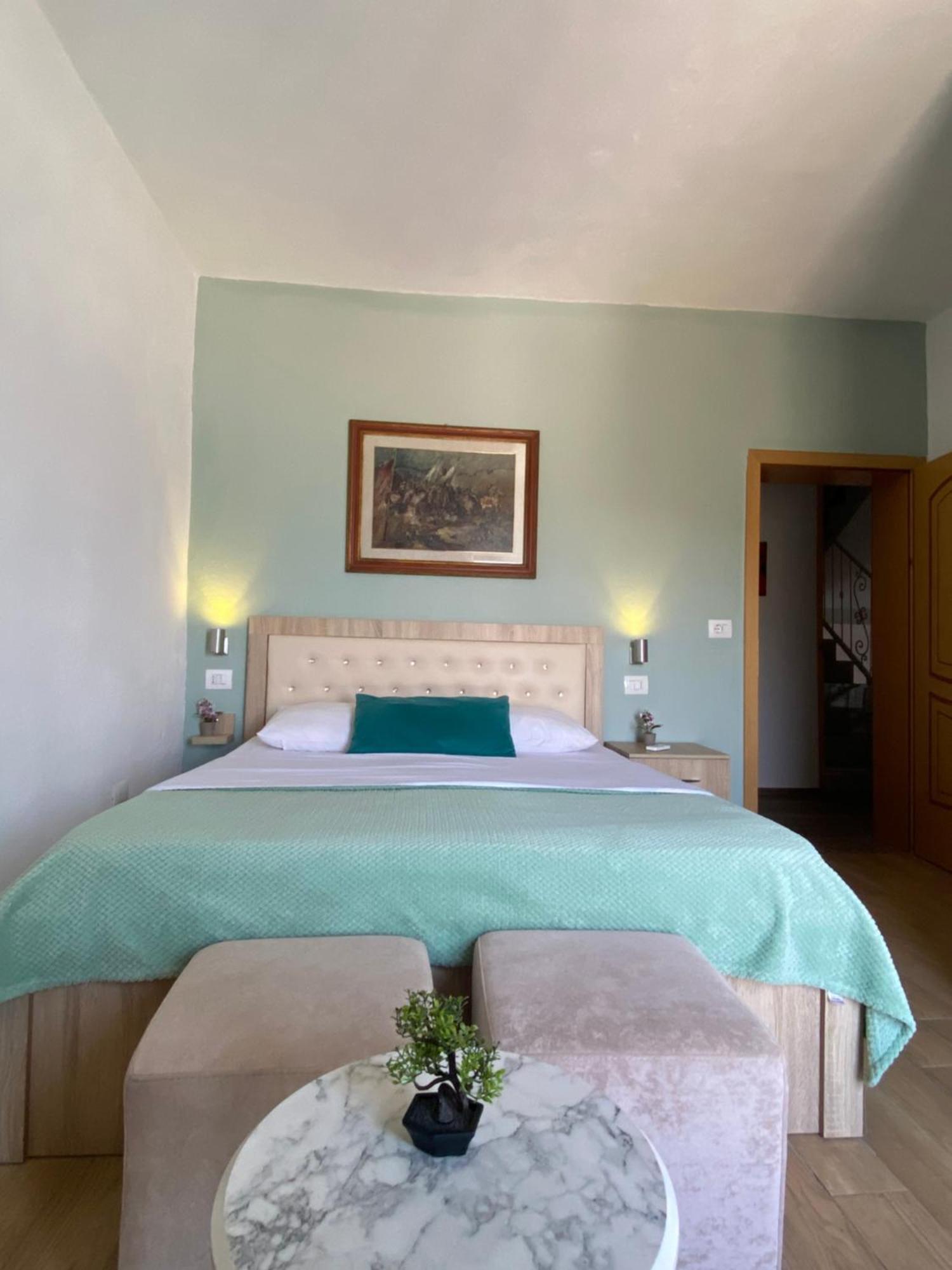 Bella Vista Bed and Breakfast Shkodër Buitenkant foto