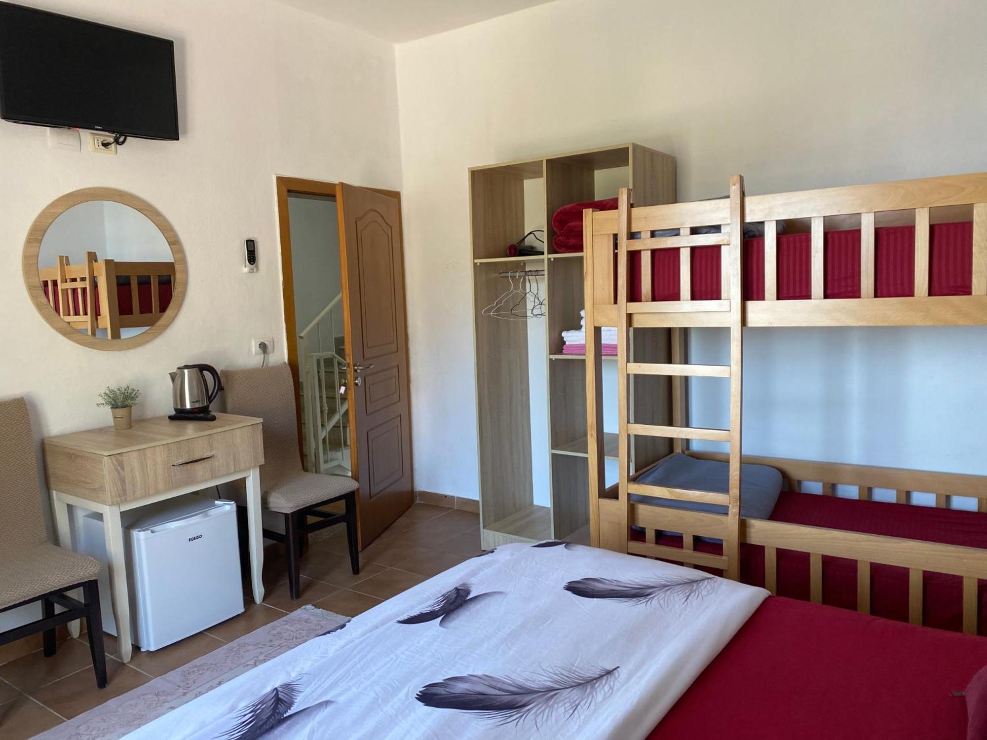 Bella Vista Bed and Breakfast Shkodër Buitenkant foto