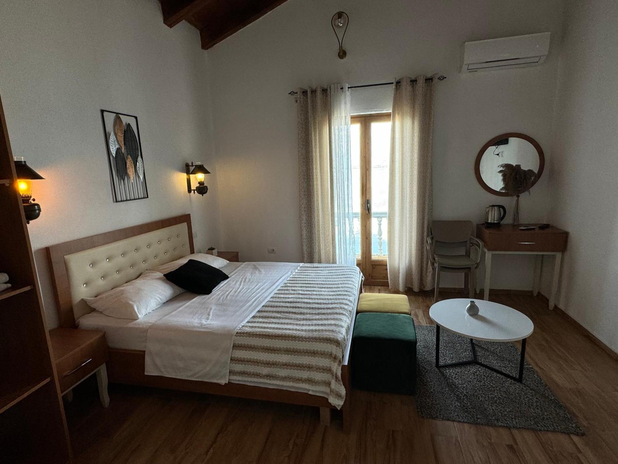 Bella Vista Bed and Breakfast Shkodër Buitenkant foto