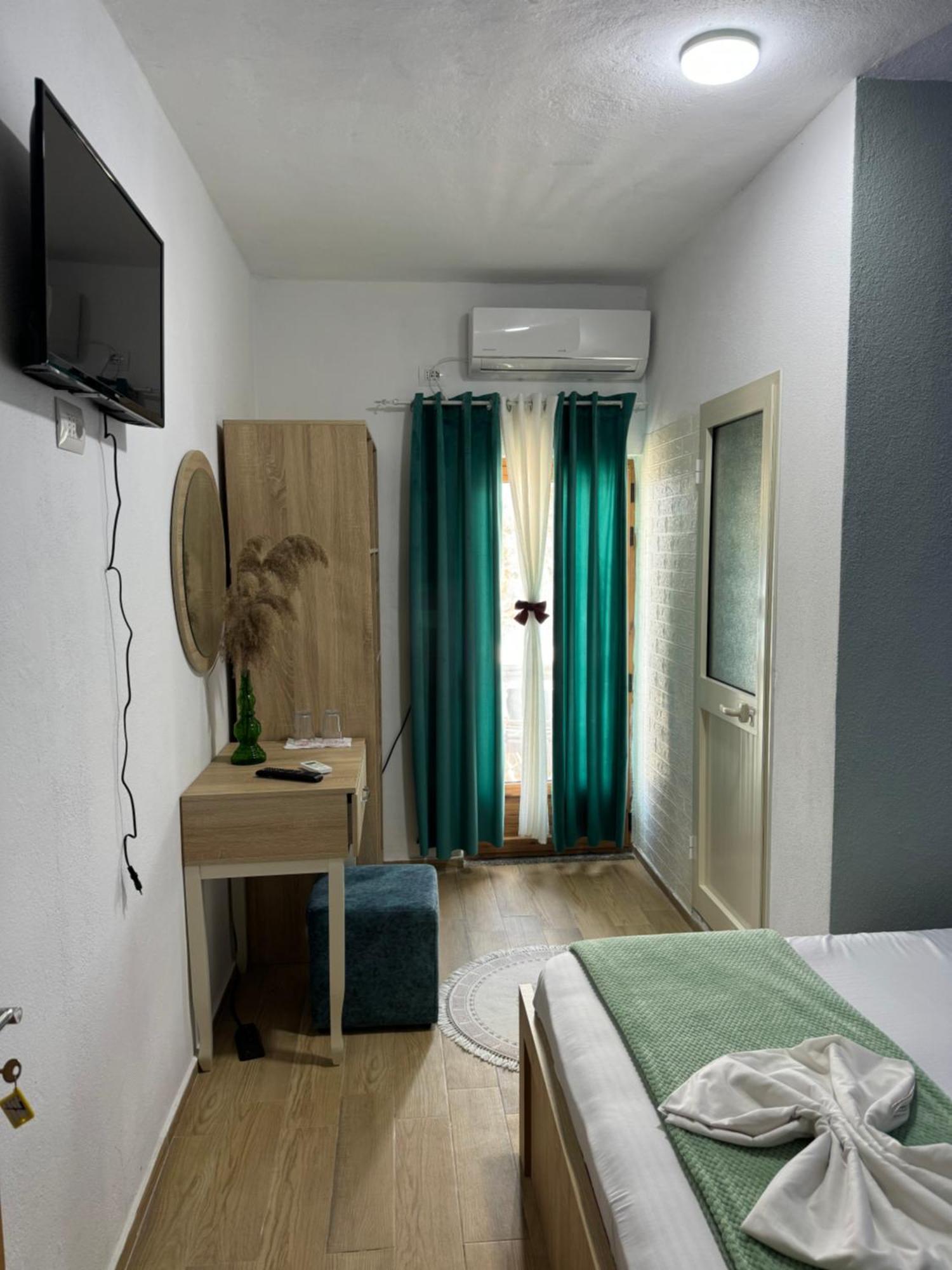 Bella Vista Bed and Breakfast Shkodër Buitenkant foto